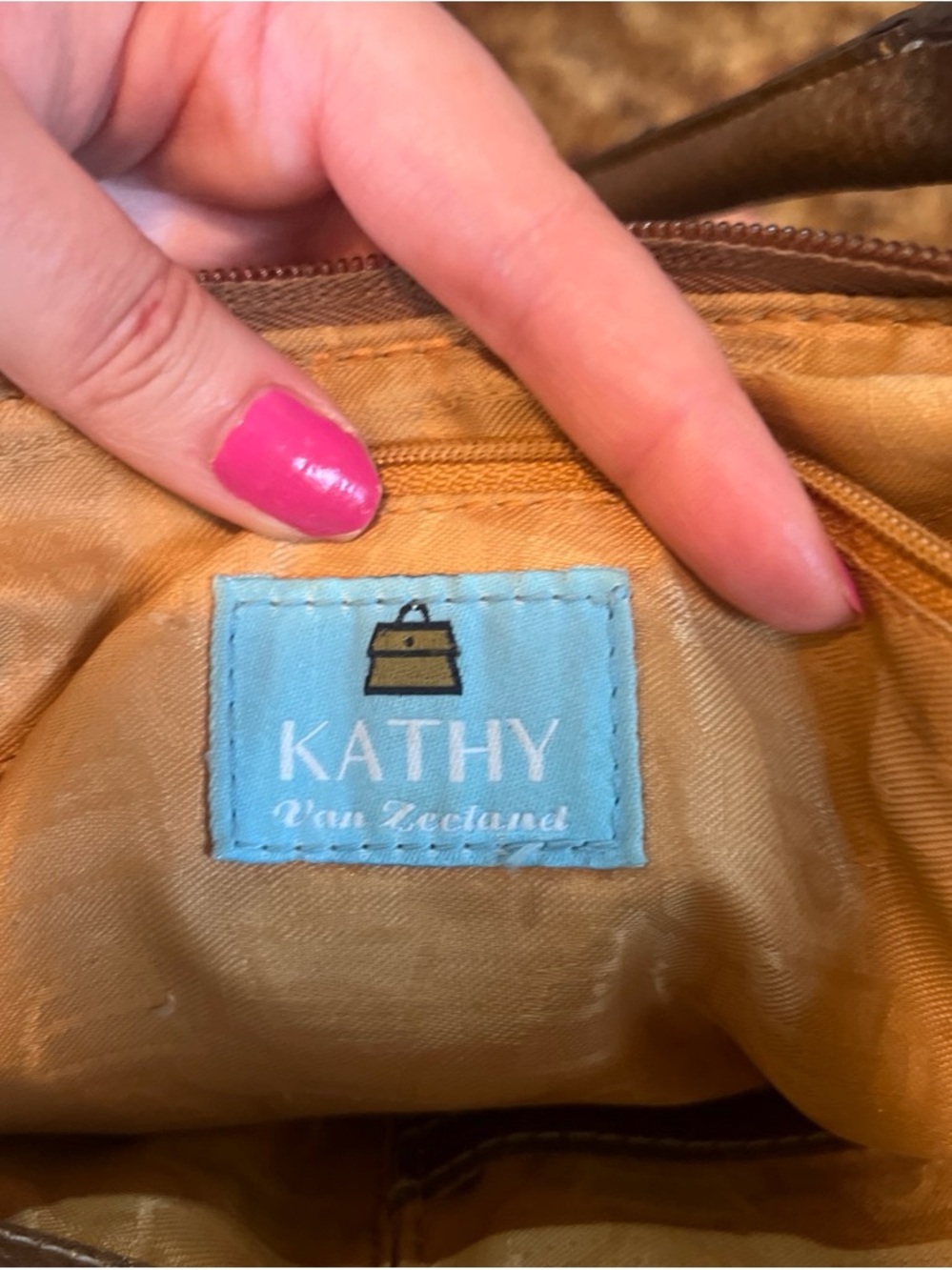 Vintage rare y2k Kathy Van Zeeland Brown Patterned Shoulder Bag with Gold Trim - Picture 2 of 5